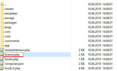 Amazon EC2 For WHMCS: file list of the AwsEc2 module folder with the license.php file after renaming